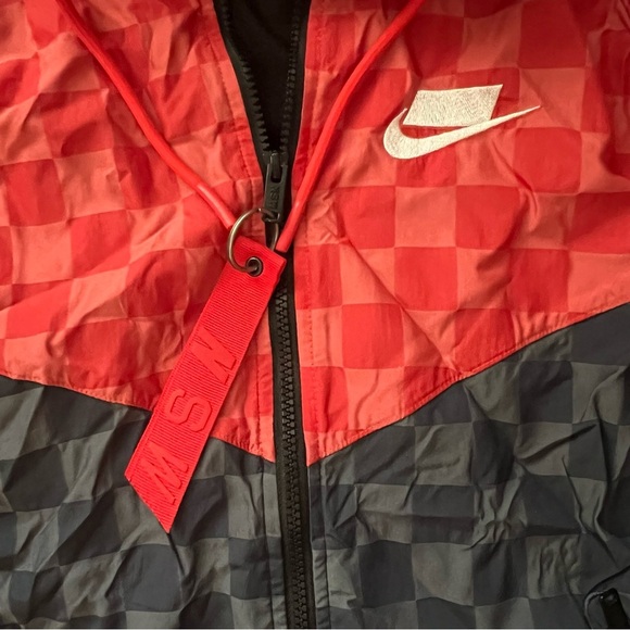 Nike Windrunner Jacket Checkered Red And Black NSW Size small - Picture 8 of 12